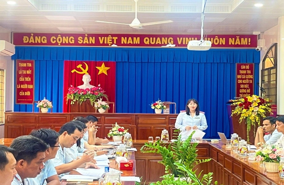 Triển khai Đoàn thanh tra công tác quản lý của Hiệu trưởng, việc chỉ đạo thực hiện kế hoạch giáo dục; công tác quản lý tài chính; quản lý hồ sơ viên chức và người lao động; việc sử dụng đội ngũ viên chức và người lao động tại Trường THPT Trà Vinh và Trường THPT Nguyễn Văn Hai.